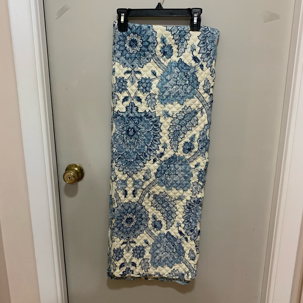 Waverly Table runner
